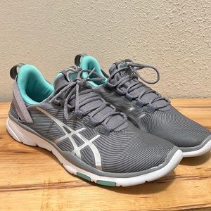 NEW - ASICS training/running shoe - 6.5 - gray and teal